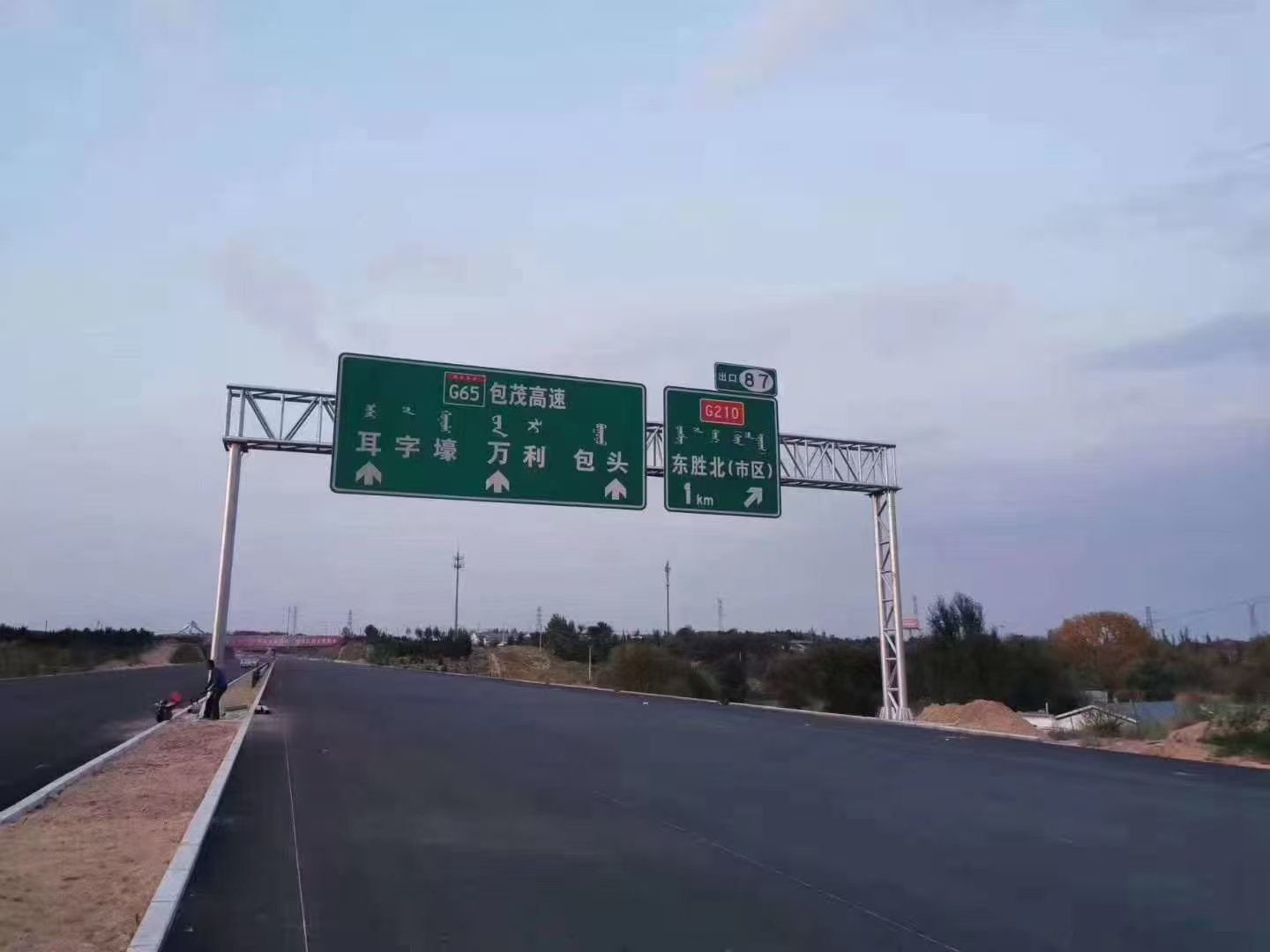 绥化市ETC门架交通标志杆 - 方案